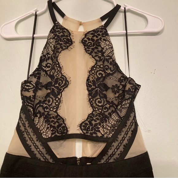 San Joy Black and Tan lace sleeveless halter top short romper size small - Picture 3 of 10